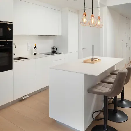 Apartment Higueron Blue Skyline View By Alfresco